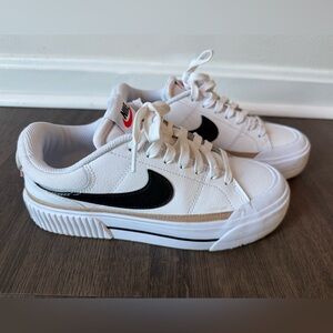 Nike court legacy lift shoes